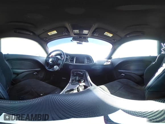 ✅ 2019 Dodge Challenger R/T Scat Pack Widebody • VIN: 2C3CDZFJ1KH546489 • Lot: 41857292. Wystawiony na IAAI z przebiegiem 61 055 mil. Bezpłatny archiwum sprzedaży aukcyjnych z USA i szczegółowy raport historii pojazdu na DreamBid. Zdjęcie 17.