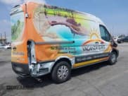 ✅ 2020 Ford Transit Cargo • VIN: 1FTYE1C89LKB18309 • Lot: 42086954. Wystawiony na IAAI z przebiegiem 44 937 mil. Bezpłatny archiwum sprzedaży aukcyjnych z USA i szczegółowy raport historii pojazdu na DreamBid. Zdjęcie 4.