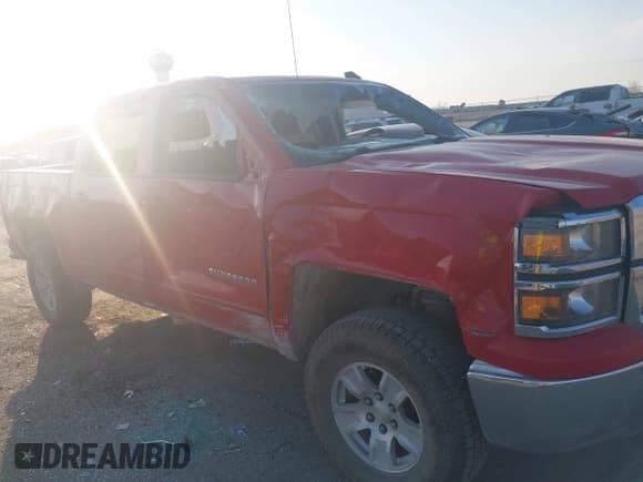 ✅ 2015 Chevrolet Silverado 1500 LT • VIN: 3GCUKREC2FG102035 • Lot: 43364737. Wystawiony na IAAI z przebiegiem 190 804 mil. Bezpłatny archiwum sprzedaży aukcyjnych z USA i szczegółowy raport historii pojazdu na DreamBid. Zdjęcie 6.