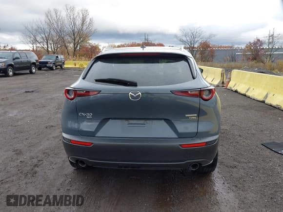 ✅ 2023 Mazda CX-30 Premium • VIN: 3MVDMBDY5PM519388 • Лот: 43611018. Опубликован ранее на IAAI с пробегом 16 512 миль. Бесплатный доступ к архиву аукционных продаж из США и подробный отчёт об истории автомобиля на DreamBid. Изображение 16.