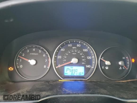 ✅ 2012 Hyundai Santa Fe Limited • VIN: 5XYZKDAG4CG163883 • Lot: 88688995. Listed on Copart with 82,116 mi. Free auction sales archive from the USA and detailed vehicle history report at DreamBid. Image 9.