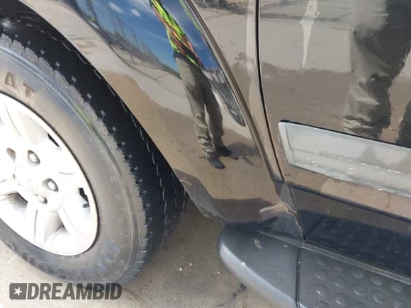 ✅ 2005 Dodge Durango SXT • VIN: 1D4HB38N45F610585 • Лот: 42282944. Опубликован ранее на IAAI с пробегом 180 446 миль. Бесплатный доступ к архиву аукционных продаж из США и подробный отчёт об истории автомобиля на DreamBid. Изображение 14.