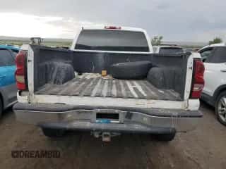 ✅ 2005 Chevrolet Silverado 1500 LS • VIN: 1GCEK19V85Z117154 • Lot: 64971274. Wystawiony na Copart z przebiegiem Nie podano mil. Skorzystaj z bezpłatnego archiwum sprzedaży aukcyjnych z USA i zobacz szczegółowy raport historii pojazdu na DreamBid. Zdjęcie 6.