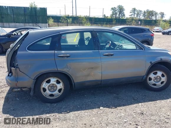✅ 2011 Honda CR-V LX • VIN: 5J6RE4H33BL087595 • Lot: 42139719. Listed on IAAI with 223,400 mi. Free auction sales archive from the USA and detailed vehicle history report at DreamBid. Image 13.