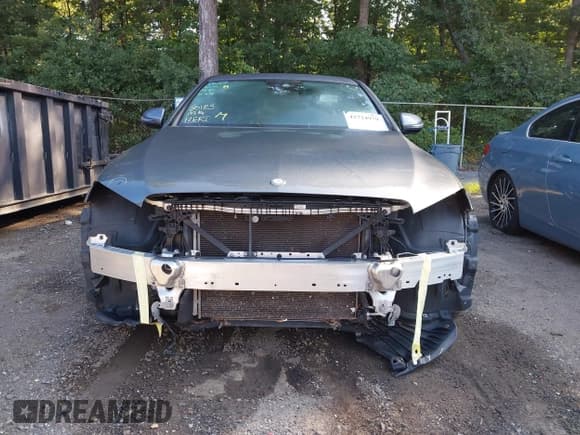 ✅ 2017 Mercedes-Benz E 300 Luxury • VIN: WDDZF4KB5HA023068 • Lot: 42724979. Listed on IAAI with 66,161 mi. Free auction sales archive from the USA and detailed vehicle history report at DreamBid. Image 12.