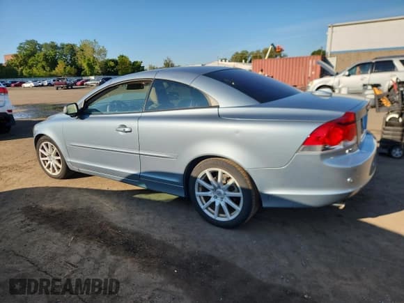 ✅ 2008 Volvo C70 • VIN: YV1MC672X8J047698 • Lot: 80341345. Wystawiony na Copart z przebiegiem 83 488 mil. Bezpłatny archiwum sprzedaży aukcyjnych z USA i szczegółowy raport historii pojazdu na DreamBid. Zdjęcie 2.