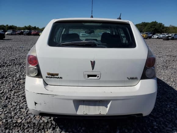 ✅ 2010 Pontiac Vibe 1SA • VIN: 5Y2SP6E86AZ412314 • Lot: 85120405. Listed on Copart with 198,654 mi. Free auction sales archive from the USA and detailed vehicle history report at DreamBid. Image 6.