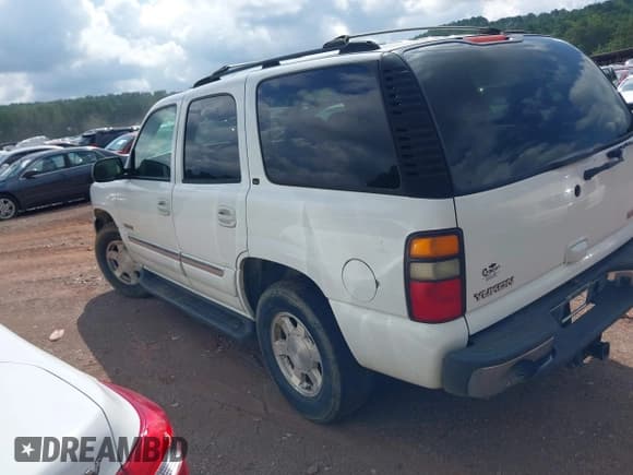 ✅ 2004 GMC Yukon SLT • VIN: 1GKEC13Z94R153740 • Lot: 42588933. Wystawiony na IAAI z przebiegiem 232 510 mil. Bezpłatny archiwum sprzedaży aukcyjnych z USA i szczegółowy raport historii pojazdu na DreamBid. Zdjęcie 3.