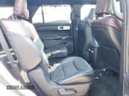 ✅ 2020 Ford Explorer Platinum • VIN: 1FM5K8HC5LGA34794 • Lot: 80796245. Wystawiony na Copart z przebiegiem Nie podano. Bezpłatny archiwum sprzedaży aukcyjnych z USA i szczegółowy raport historii pojazdu na DreamBid. Zdjęcie 10.