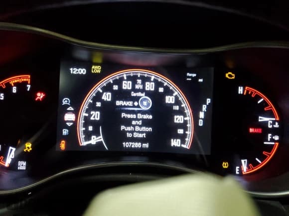 ✅ 2019 Dodge Durango Special Service • VIN: 1C4SDJFT8KC631861 • Lot: 87282394. Wystawiony na Copart z przebiegiem 107 286 mil. Bezpłatny archiwum sprzedaży aukcyjnych z USA i szczegółowy raport historii pojazdu na DreamBid. Zdjęcie 9.