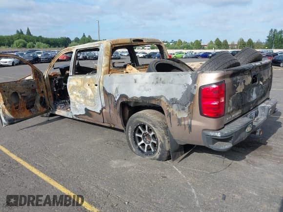 ✅ 2015 Chevrolet Silverado 1500 Work Truck • VIN: 3GCUKPEC7FG384810 • Лот: 42495656. Опубликован ранее на IAAI с пробегом Не указан. Бесплатный доступ к архиву аукционных продаж из США и подробный отчёт об истории автомобиля на DreamBid. Изображение 3.