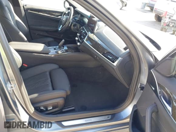 ✅ 2021 BMW 5 Series 530e • VIN: WBA13AG08MCG67152 • Лот: 42619409. Опубликован ранее на IAAI с пробегом 42 705 миль. Бесплатный доступ к архиву аукционных продаж из США и подробный отчёт об истории автомобиля на DreamBid. Изображение 5.