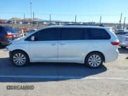 ✅ 2016 Toyota Sienna XLE • VIN: 5TDYK3DC1GS728176 • Лот: 40878539. Опубликован ранее на IAAI с пробегом 360 030 миль. Бесплатный доступ к архиву аукционных продаж из США и подробный отчёт об истории автомобиля на DreamBid. Изображение 14.