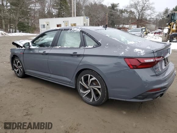 ✅ 2022 Volkswagen Jetta Autobahn • VIN: 3VW2T7BU9NM014747 • Lot: 44771645. Listed on Copart with 29,701 mi. Free auction sales archive from the USA and detailed vehicle history report at DreamBid. Image 2.