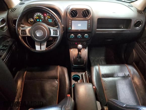 ✅ 2011 Jeep Patriot Latitude X • VIN: 1J4NF4GB1BD173681 • Lot: 45923325. Listed on Copart with 119,732 mi. Free auction sales archive from the USA and detailed vehicle history report at DreamBid. Image 8.