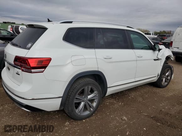 ✅ 2018 Volkswagen Atlas SE • VIN: 1V2PR2CA0JC547319 • Lot: 82345025. Wystawiony na Copart z przebiegiem 116 327 mil. Bezpłatny archiwum sprzedaży aukcyjnych z USA i szczegółowy raport historii pojazdu na DreamBid. Zdjęcie 3.