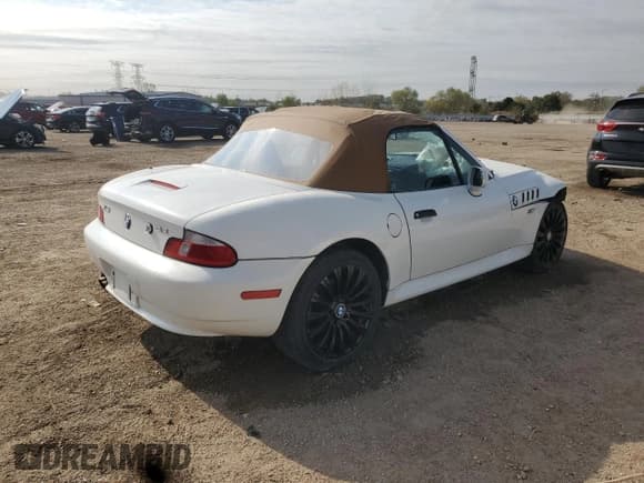 ✅ 2000 BMW Z3 2.5 • VIN: WBACH9346YLM91402 • Lot: 86842375. Listed on Copart with 151,390 mi. Free auction sales archive from the USA and detailed vehicle history report at DreamBid. Image 3.