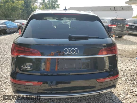 ✅ 2023 Audi Q5 Premium • VIN: WA1ABAFY2P2047377 • Lot: 80031095. Wystawiony na Copart z przebiegiem 42 431 mil. Bezpłatny archiwum sprzedaży aukcyjnych z USA i szczegółowy raport historii pojazdu na DreamBid. Zdjęcie 6.