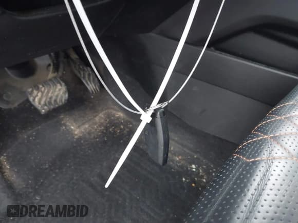 ✅ 2022 Mitsubishi Outlander SEL • VIN: JA4J3VA87NZ009885 • Lot: 42474336. Listed on IAAI with 101,765 mi. Free auction sales archive from the USA and detailed vehicle history report at DreamBid. Image 11.