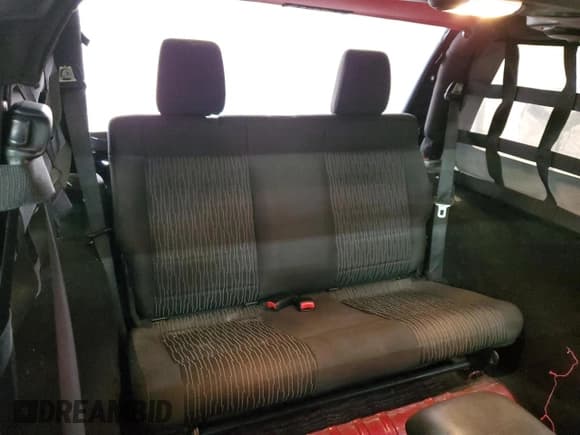 ✅ 2011 Jeep Wrangler Sport • VIN: 1J4AA2D18BL516862 • Лот: 90305405. Опубликован ранее на Copart с пробегом 161 313 миль. Бесплатный доступ к архиву аукционных продаж из США и подробный отчёт об истории автомобиля на DreamBid. Изображение 10.