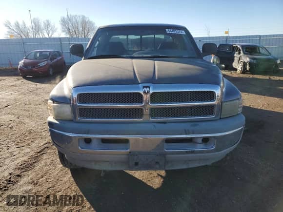 1999 Dodge 1500 с VIN 3B7HF13Z4XG160048, выставлен на аукционе Copart как лот 84405374 с пробегом 237 247 миль миль и Списание • Salvage title. История ставок и продаж доступна на DreamBid. Изображение 5.