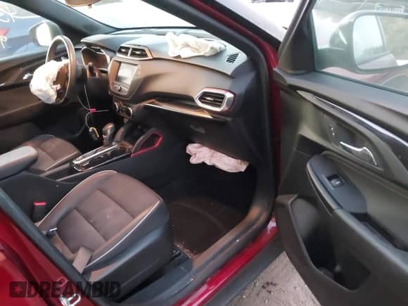 2022 Chevrolet TrailBlazer RS с VIN KL79MUSL1NB056001, выставлен на аукционе IAAI как лот 43257616 с пробегом 98 509 миль миль и . История ставок и продаж доступна на DreamBid. Изображение 5.