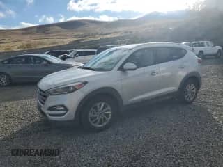 2016 Hyundai Tucson SE z VIN KM8J33A42GU130875, wystawiony jako Copart lot #87074675 z przebiegiem 125 283 mil mil oraz Czysty tytuł • Clean title. Historia ofert i sprzedaży dostępna na DreamBid. Obrazek 1.