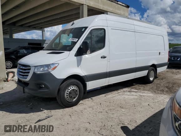 ✅ 2020 Freightliner Sprinter • VIN: W2Y8ED3Y8LP308878 • Lot: 72096614. Wystawiony na Copart z przebiegiem 85 718 mil. Bezpłatny archiwum sprzedaży aukcyjnych z USA i szczegółowy raport historii pojazdu na DreamBid. Zdjęcie 1.