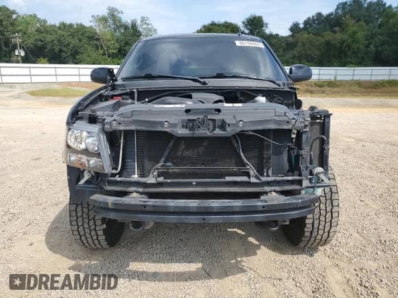 2010 Chevrolet Suburban LT z VIN 1GNUKJE31AR179240, wystawiony jako Copart lot #80190065 z przebiegiem 201 388 mil mil oraz Szkoda całkowita • Salvage title. Historia ofert i sprzedaży dostępna na DreamBid. Obrazek 5.