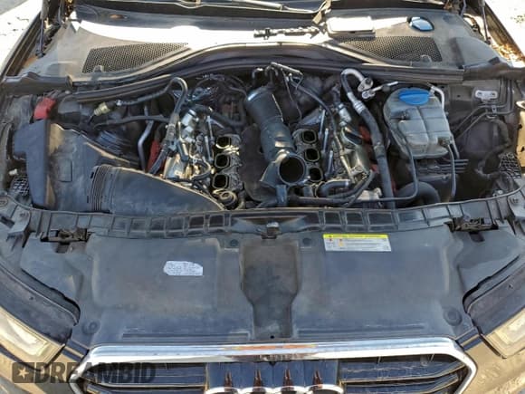 ✅ 2012 Audi A6 Premium Plus • VIN: WAUGGAFC8CN063482 • Lot: 92764915. Wystawiony na Copart z przebiegiem 176 429 mil. Bezpłatny archiwum sprzedaży aukcyjnych z USA i szczegółowy raport historii pojazdu na DreamBid. Zdjęcie 11.