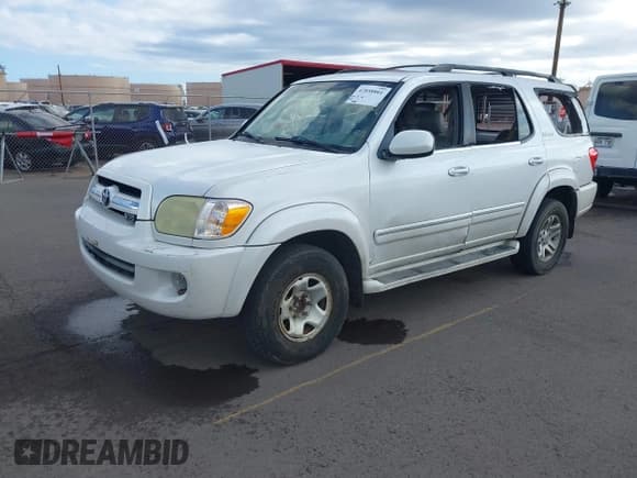 ✅ 2005 Toyota Sequoia Limited • VIN: 5TDZT38A45S242842 • Lot: 42858801. Wystawiony na IAAI z przebiegiem 234 565 mil. Bezpłatny archiwum sprzedaży aukcyjnych z USA i szczegółowy raport historii pojazdu na DreamBid. Zdjęcie 2.