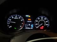 ✅ 2018 Mitsubishi Outlander ES • VIN: JA4AZ3A30JZ046486 • Lot: 90344405. Wystawiony na Copart z przebiegiem 71 797 mil. Bezpłatny archiwum sprzedaży aukcyjnych z USA i szczegółowy raport historii pojazdu na DreamBid. Zdjęcie 9.