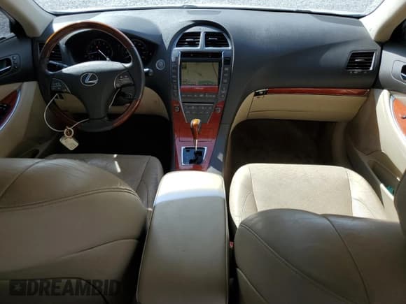 ✅ 2010 Lexus ES 330 • VIN: JTHBK1EG6A2404312 • Лот: 89886705. Опубликован ранее на Copart с пробегом 147 724 миль. Бесплатный доступ к архиву аукционных продаж из США и подробный отчёт об истории автомобиля на DreamBid. Изображение 8.