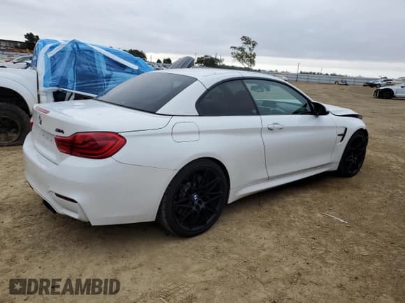 ✅ 2018 BMW M4 • VIN: WBS4Z9C58JEA24372 • Lot: 53400265. Listed on Copart with 75,698 mi. Free auction sales archive from the USA and detailed vehicle history report at DreamBid. Image 3.