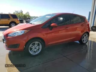 ✅ 2019 Ford Fiesta SE • VIN: 3FADP4EJ2KM146654 • Lot: 83952755. Wystawiony na Copart z przebiegiem 135 897 mil. Bezpłatny archiwum sprzedaży aukcyjnych z USA i szczegółowy raport historii pojazdu na DreamBid. Zdjęcie 1.