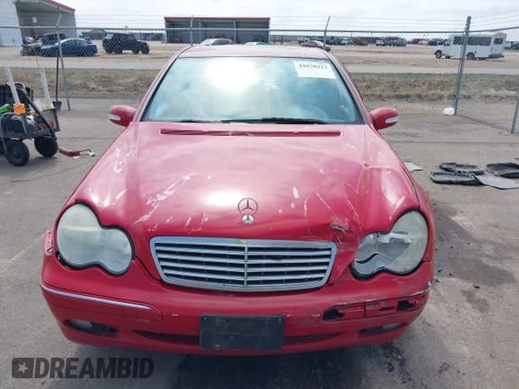 ✅ 2004 Mercedes-Benz C 240 • VIN: WDBRF81J14F500164 • Lot: 42070222. Listed on IAAI with 187,420 mi. Free auction sales archive from the USA and detailed vehicle history report at DreamBid. Image 12.