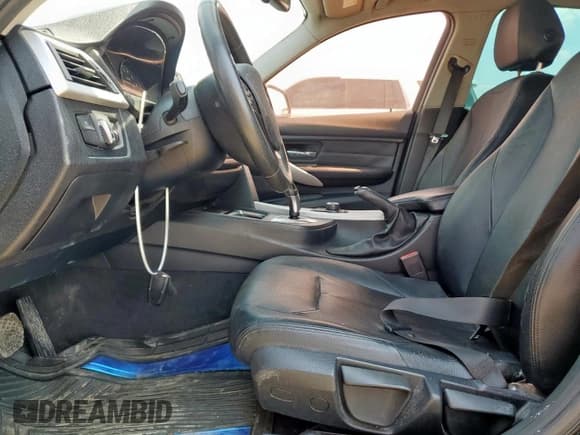 ✅ 2012 BMW 3 Series 328i • VIN: WBA3C1C5XCF430635 • Lot: 70741845. Listed on Copart with 153,786 mi. Free auction sales archive from the USA and detailed vehicle history report at DreamBid. Image 7.