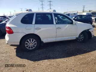 ✅ 2009 Porsche Cayenne • VIN: WP1AA29P89LA06622 • Lot: 72694024. Listed on Copart with 165,798 mi. Free auction sales archive from the USA and detailed vehicle history report at DreamBid. Image 3.