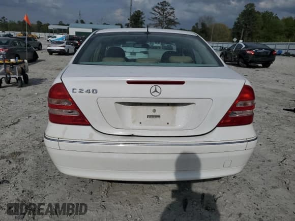 ✅ 2001 Mercedes-Benz C 230/260/280/320 • VIN: WDBRF61J51F078805 • Lot: 51609285. Listed on Copart with 223,663 mi. Free auction sales archive from the USA and detailed vehicle history report at DreamBid. Image 6.