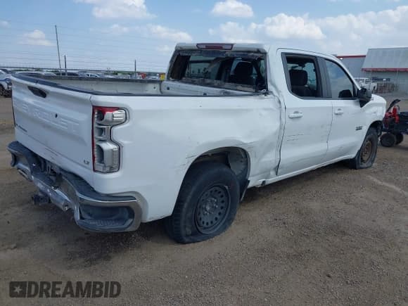 ✅ 2020 Chevrolet Silverado 1500 LT • VIN: 3GCUYDED2LG201959 • Lot: 42987135. Wystawiony na IAAI z przebiegiem 68 727 mil. Bezpłatny archiwum sprzedaży aukcyjnych z USA i szczegółowy raport historii pojazdu na DreamBid. Zdjęcie 4.