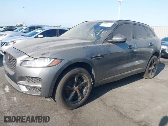 ✅ 2019 Jaguar F-Pace 25t Premium • VIN: SADCJ2FX1KA611182 • Lot: 43188135. Listed on IAAI with 82,372 mi. Free auction sales archive from the USA and detailed vehicle history report at DreamBid. Image 17.