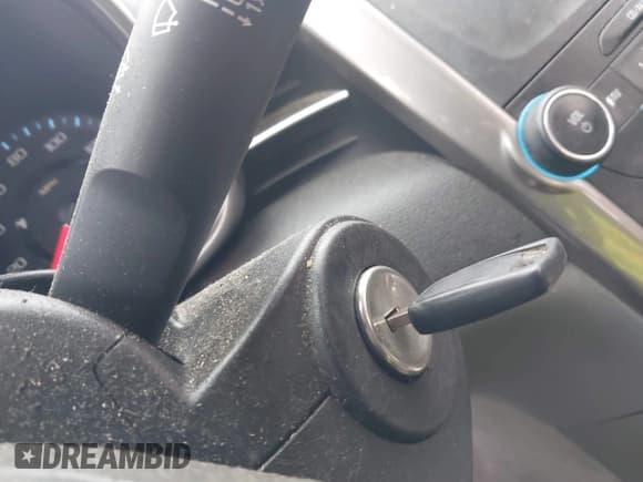 ✅ 2015 Chevrolet Malibu LS • VIN: 1G11B5SL6FF145142 • Лот: 43571369. Опубликован ранее на IAAI с пробегом 221 230 миль. Бесплатный доступ к архиву аукционных продаж из США и подробный отчёт об истории автомобиля на DreamBid. Изображение 11.