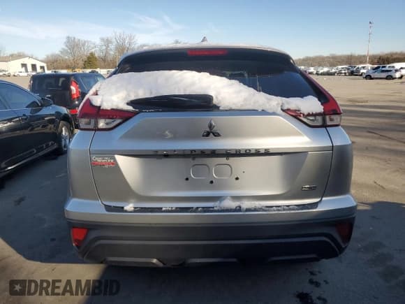 ✅ 2022 Mitsubishi Eclipse Cross LE • VIN: JA4ATVAA4NZ000886 • Lot: 85720954. Listed on Copart with 37,511 mi. Free auction sales archive from the USA and detailed vehicle history report at DreamBid. Image 6.