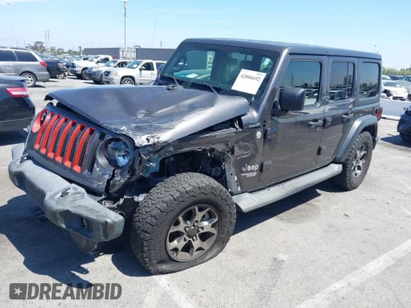 ✅ 2020 Jeep Wrangler Unlimited Freedom • VIN: 1C4HJXDG8LW338702 • Лот: 42006692. Опубликован ранее на IAAI с пробегом 48 389 миль. Бесплатный доступ к архиву аукционных продаж из США и подробный отчёт об истории автомобиля на DreamBid. Изображение 2.