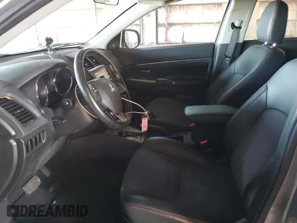 2018 Mitsubishi Outlander SE with VIN JA4AP3AW8JZ036143, listed as a Copart auction lot 84583595 with 162,199 mi miles and Salvage title. Bid and sale history available at DreamBid. Image 7.