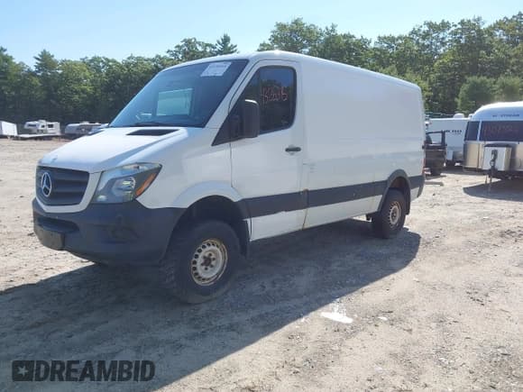 ✅ 2015 Mercedes-Benz Sprinter • VIN: WD3FE7CC1FP169044 • Лот: 43135315. Опубликован ранее на IAAI с пробегом 471 660 миль. Бесплатный доступ к архиву аукционных продаж из США и подробный отчёт об истории автомобиля на DreamBid. Изображение 17.