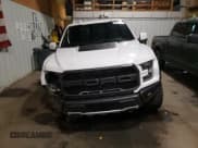 ✅ 2019 Ford F-150 Raptor • VIN: 1FTFW1RG4KFC26248 • Lot: 80196585. Wystawiony na Copart z przebiegiem Nie podano. Bezpłatny archiwum sprzedaży aukcyjnych z USA i szczegółowy raport historii pojazdu na DreamBid. Zdjęcie 5.