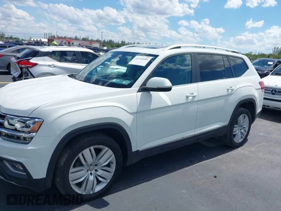✅ 2019 Volkswagen Atlas SEL • VIN: 1V2MR2CA7KC557754 • Lot: 42264080. Listed on IAAI with 20,412 mi. Free auction sales archive from the USA and detailed vehicle history report at DreamBid. Image 14.