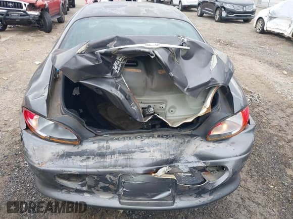 ✅ 2004 Chrysler Concorde LXi • VIN: 2C3HD36M74H660268 • Лот: 40846452. Опубликован ранее на IAAI с пробегом 160 367 миль. Бесплатный доступ к архиву аукционных продаж из США и подробный отчёт об истории автомобиля на DreamBid. Изображение 6.