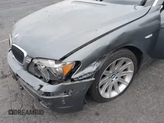 ✅ 2006 BMW 7 Series 750Li • VIN: WBAHN83516DT62931 • Lot: 43209765. Wystawiony na IAAI z przebiegiem 186 529 mil. Bezpłatny archiwum sprzedaży aukcyjnych z USA i szczegółowy raport historii pojazdu na DreamBid. Zdjęcie 6.